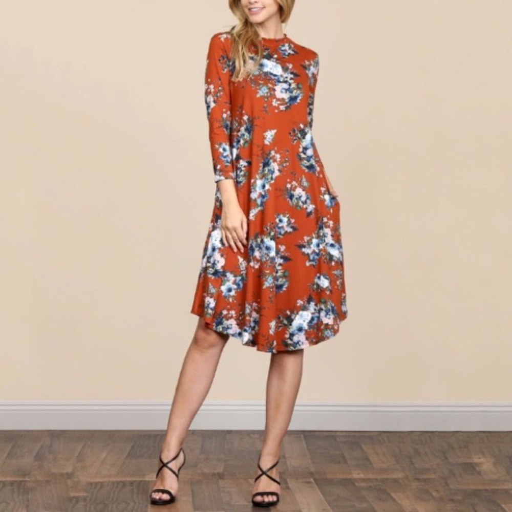 Boutique Floral Pocket Swing Dress Si…